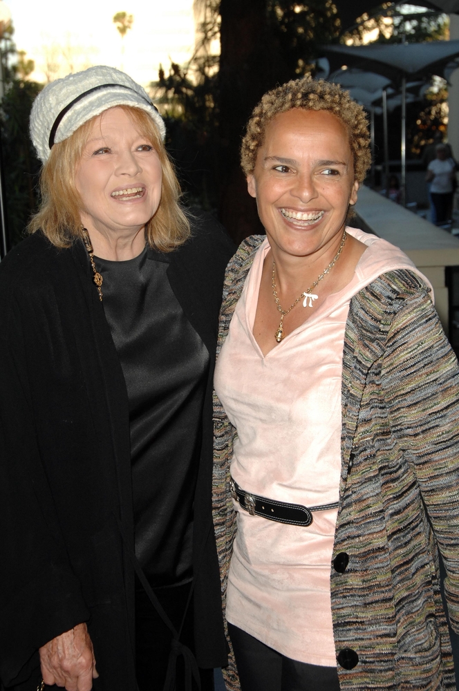 Angie,Dickinson,And,Shari,Belafonte,At,A,Gala,In,Honor