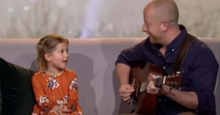 Five Year Old Sings Old Song Feature 750x393 1